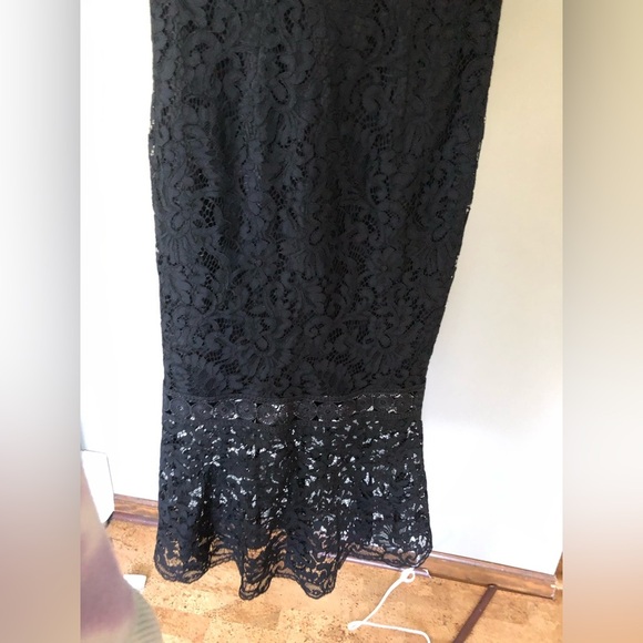 BARDOT Fiona Sleeveless Lace Midi Sheath Dress With Trumpet Hem Size XS - Picture 9 of 10